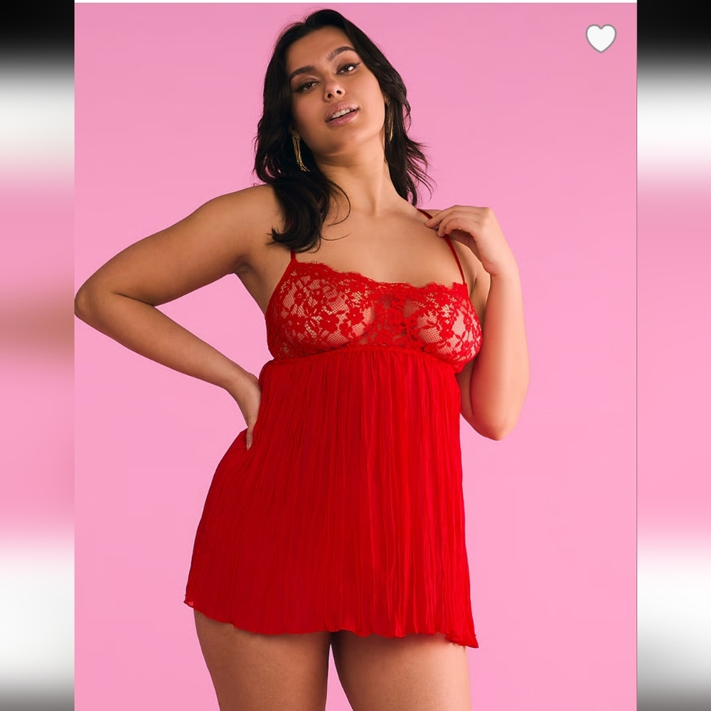 NWT 🏷 Victoria's Secret Dream Angels Dare to Dream Red Lace Pleated Babydoll